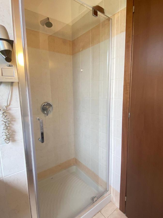 Luxury Apartments - Le Fate - Residence With Pool Manerba del Garda Luaran gambar